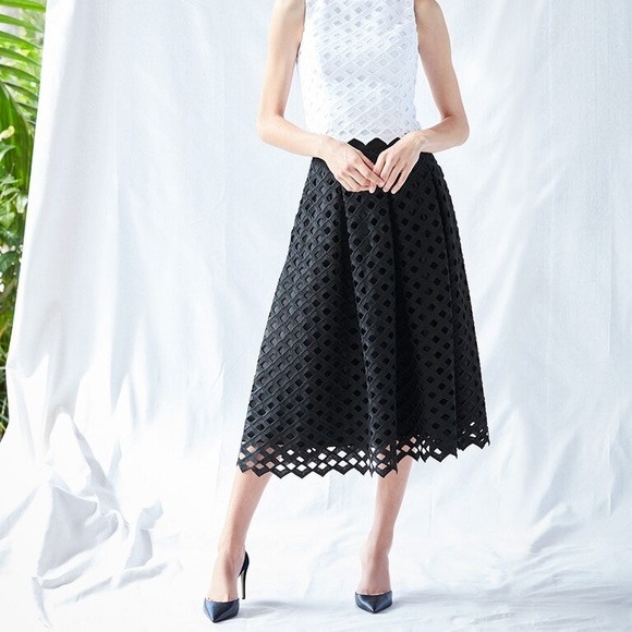 LATTICE BLACK FULL MIDI SKIRT - Picture 4 of 4